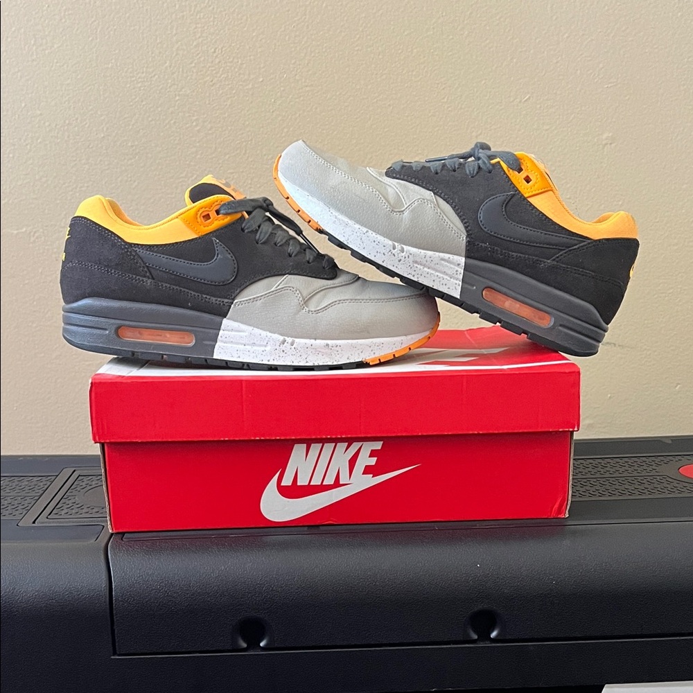Nike Men's Black and Gray Sneakers with Orange Highlights